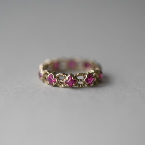 Aesthetic 9ct gold synthetic ruby band ring