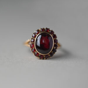 Antique Edwardian 9ct gold garnet cluster ring