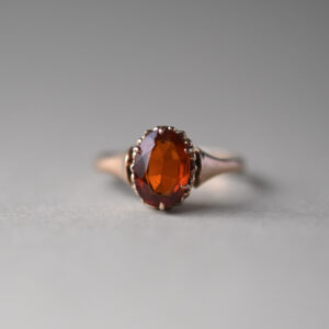 Antique Victorian 9ct gold garnet solitaire ring c.1900