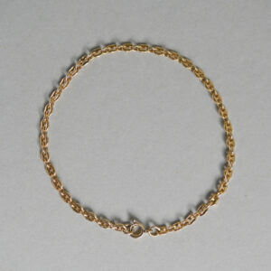 Classic 9ct gold mariner link bracelet