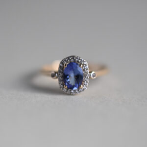 Classic 9ct gold tanzanite and mini diamond cluster ring