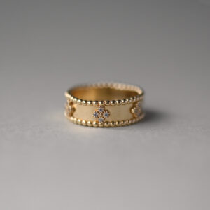 Contemporary Byzantine design 18ct gold diamond quatrefoil band ring
