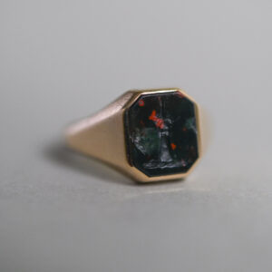 Rare antique 9ct gold intaglio signet ring, 1920