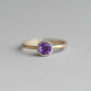 Contemporary cutie 9ct gold amethyst and mini diamond cluster ring
