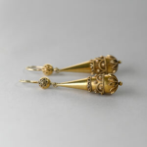 Aesthetic pair of 9ct gold Etruscan Revival cannetille drop earrings