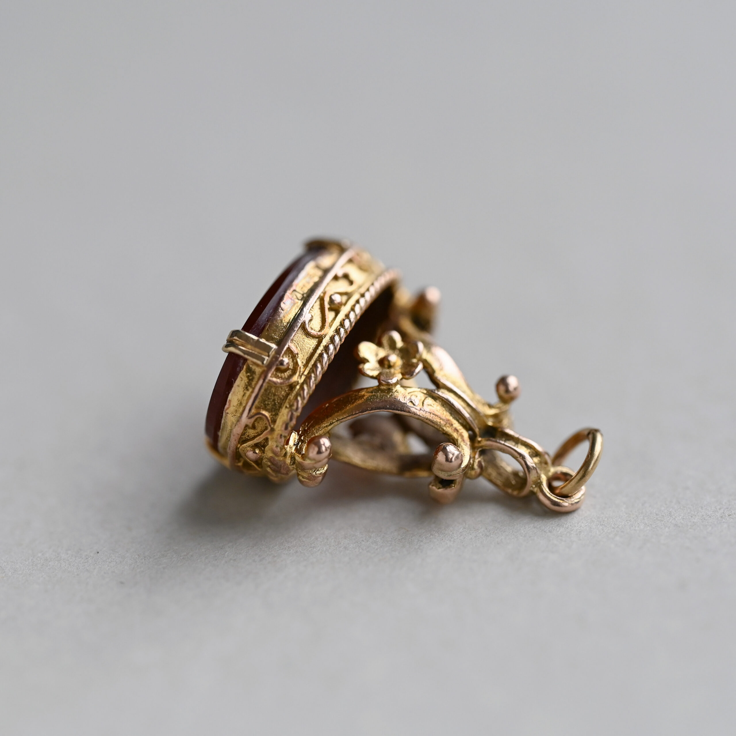 Antique 9ct gold carnelian fob pendant, c.1890s - Image 3