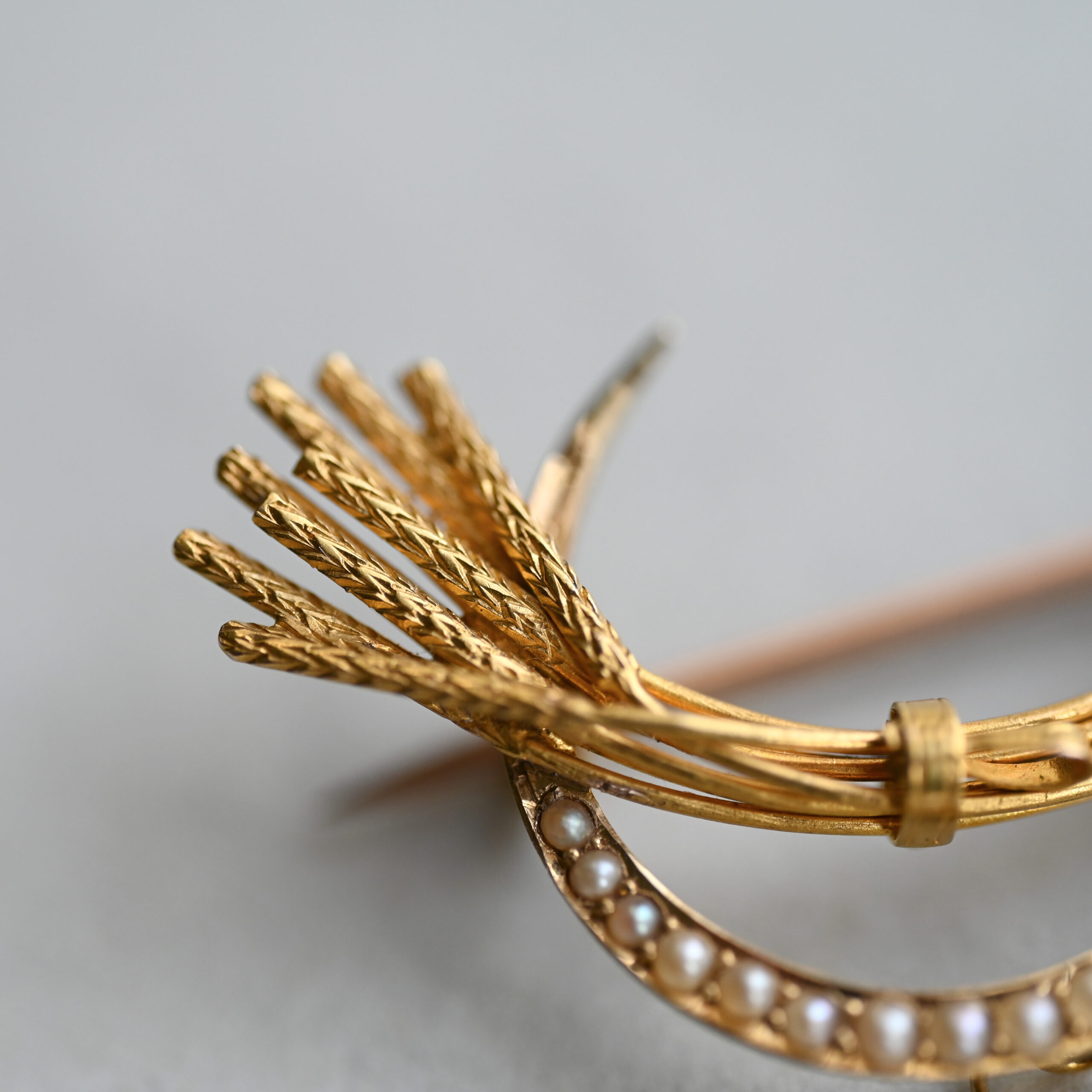 Antique Victorian 15ct gold sickle and wheat brooch, c.1860s - 1880s - Image 3