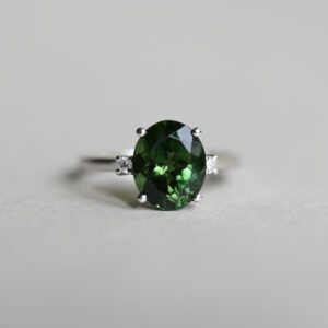Classic 14ct white gold green tourmaline and mini diamond ring