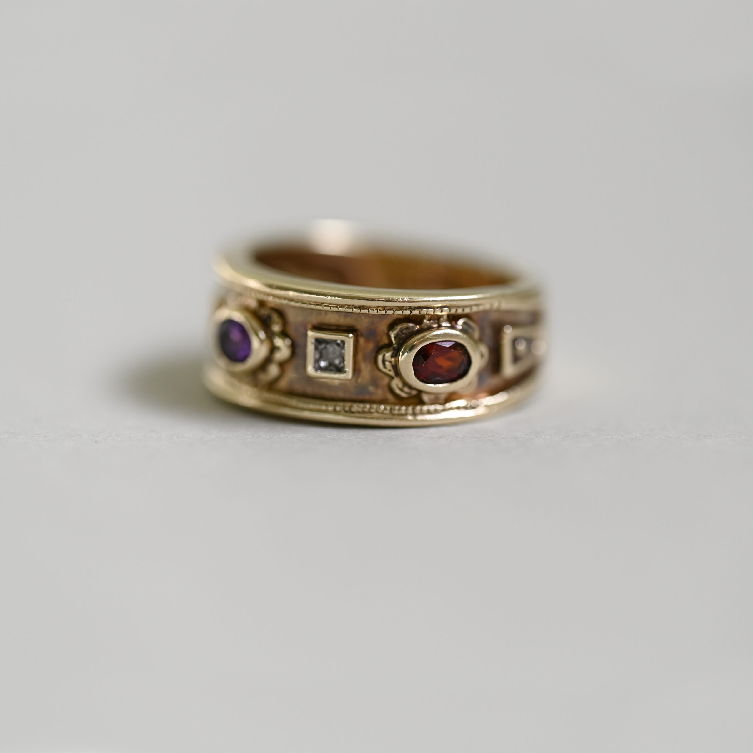 Contemporary 9ct gold multi gemstone and mini diamond Byzantine design band ring, heavy - Image 2