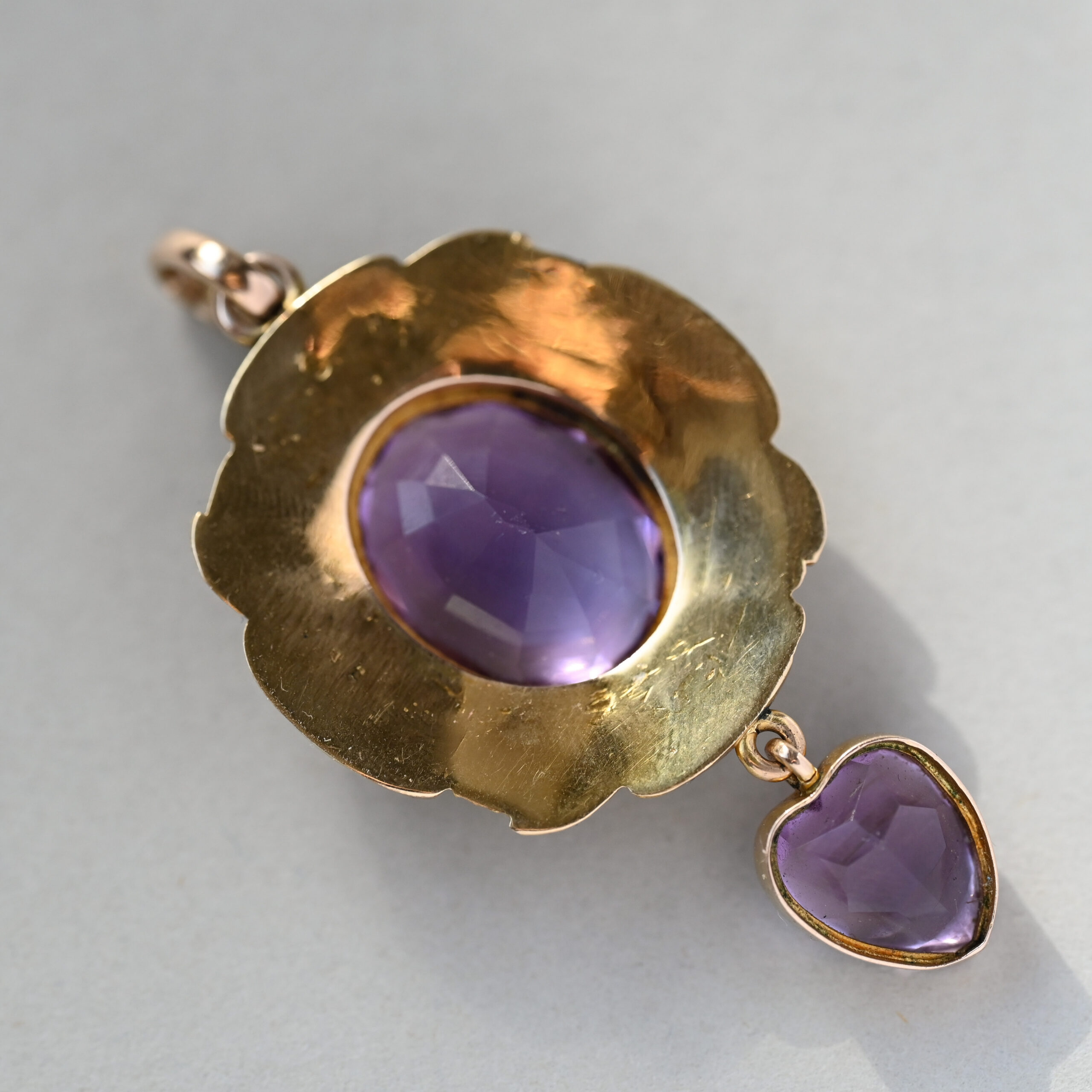 Exquisite Victorian 18ct gold amethyst pendant with suspended heart drop, C.1870s - Image 5
