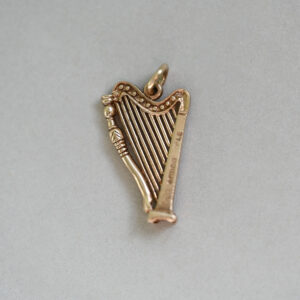 Vintage 9ct gold Irish harp charm pendant, 1966