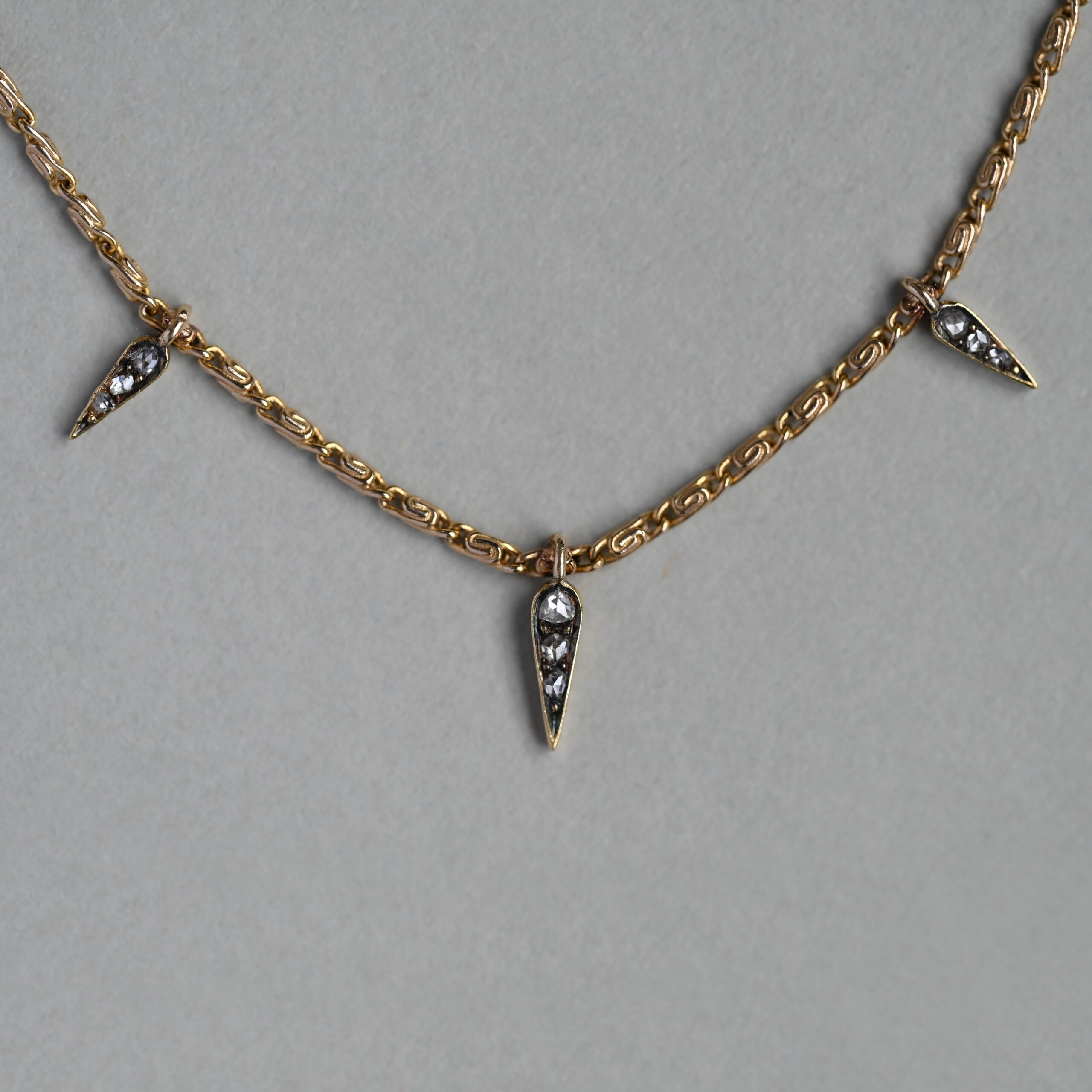 Aesthetic 9ct gold antique rose cut diamond shard conversion necklace - Image 5
