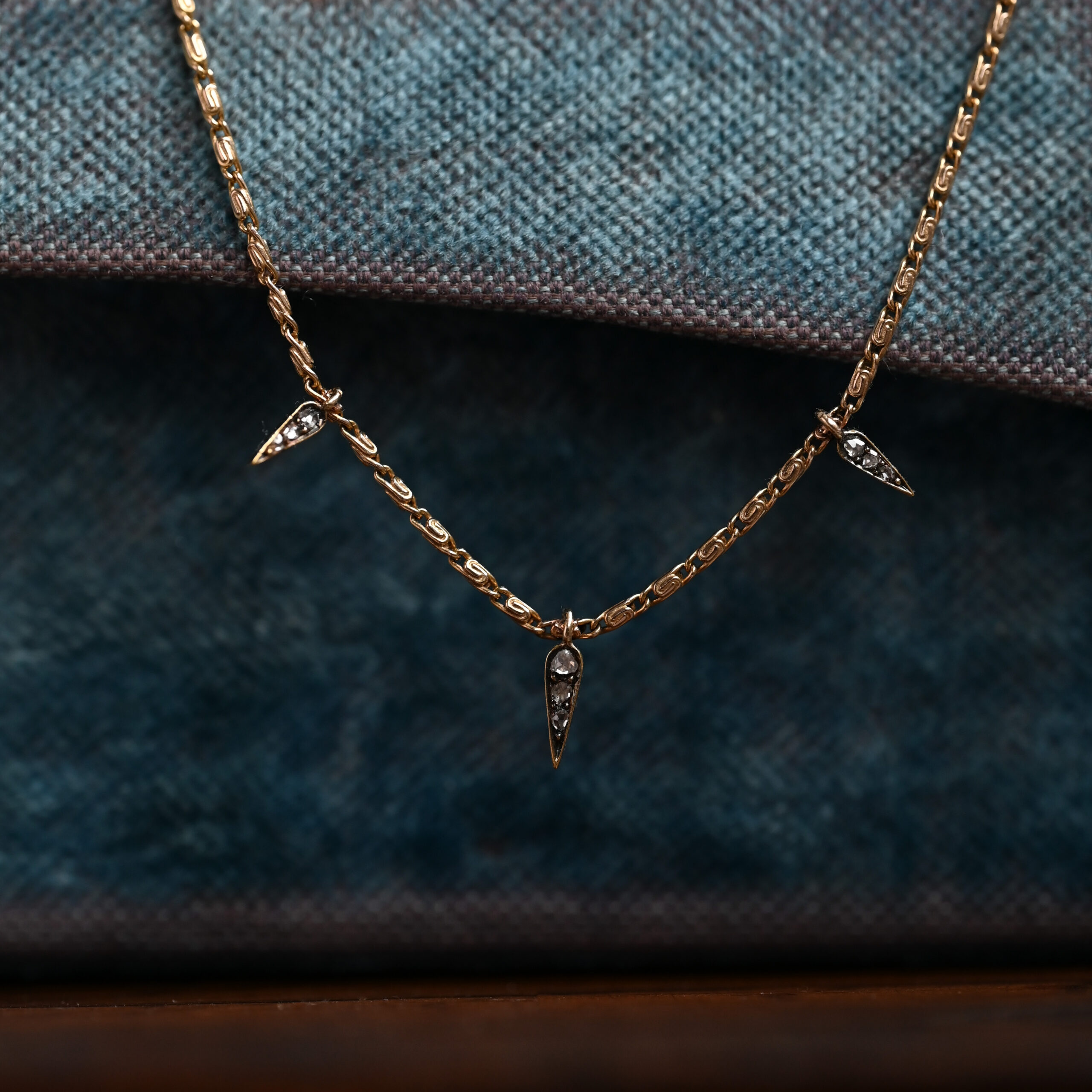 Aesthetic 9ct gold antique rose cut diamond shard conversion necklace - Image 2