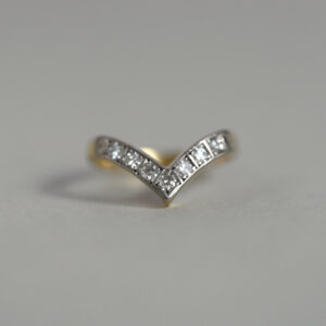 Classic 18ct gold diamond chevron ring