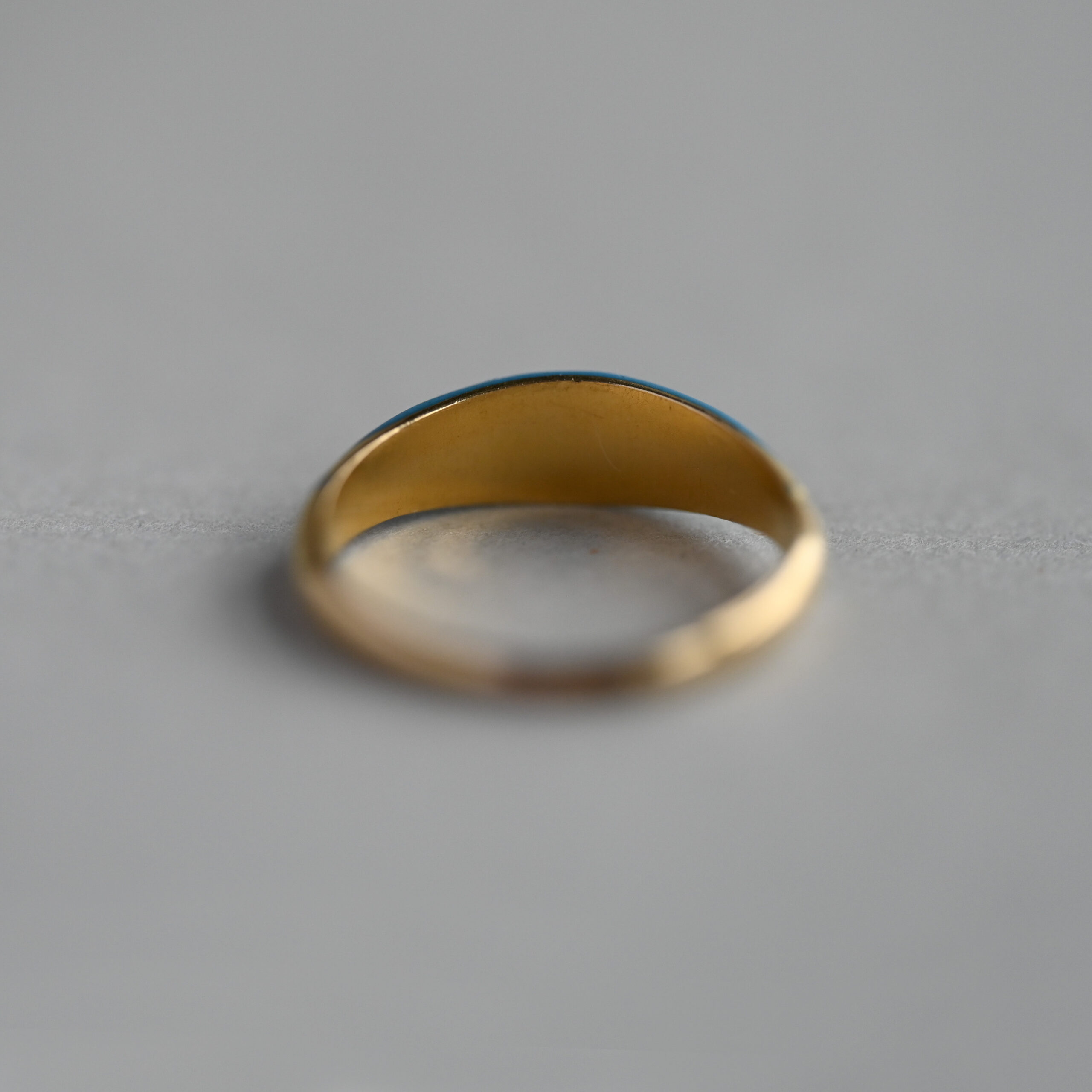 Victorian 18ct gold pearl and enamel ring, c.1860s - Image 5